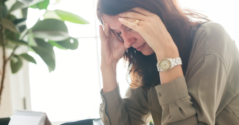 Never Struggle With Migraines Again: 10 Steps to Natural Relief